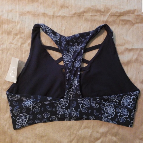 Strappy Bralette - Picture 4 of 4